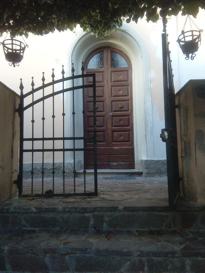 ホテル Terre Di Creta...Per Sognare Pomaia エクステリア 写真